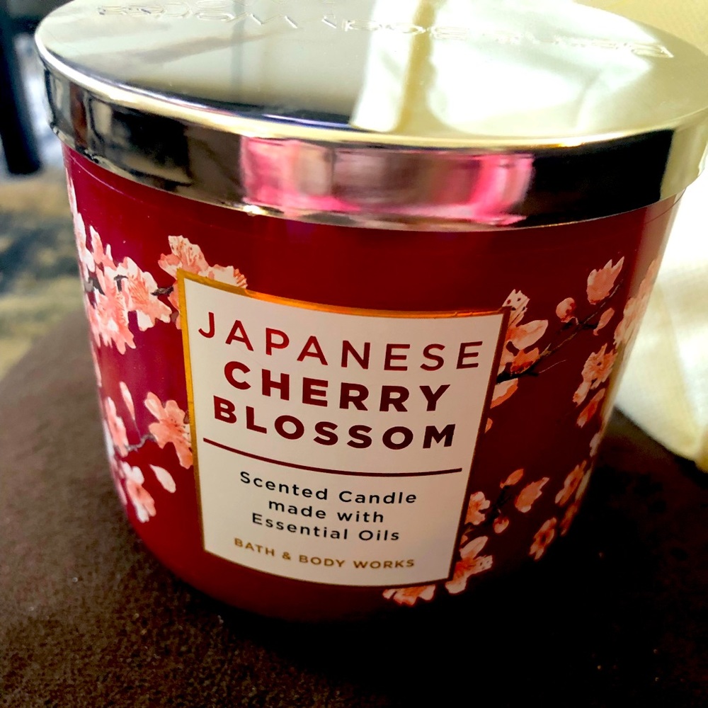 Japanese cherry blossom candle